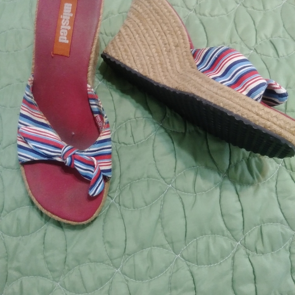 Unlisted Wedge - Picture 5 of 5